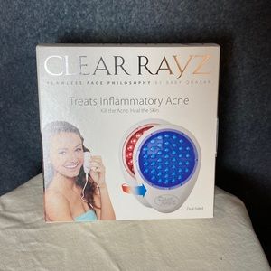 Clear Rays 2-in-1 acne light therapy tool by QuasarMD.